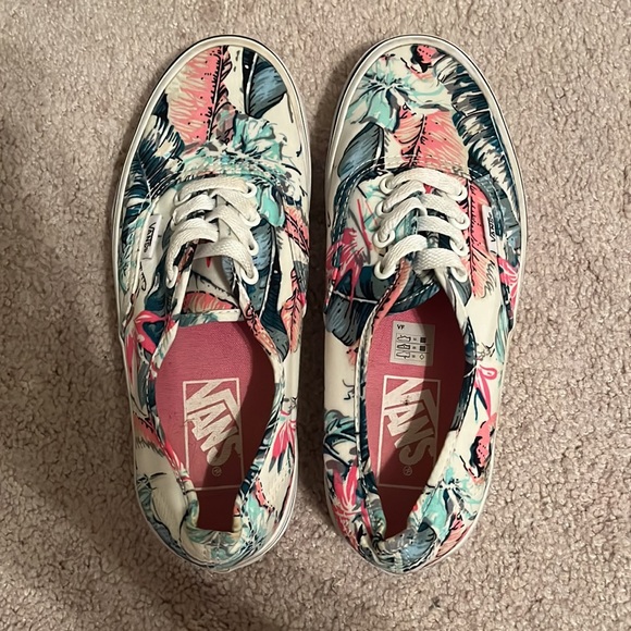 Vans, Women’s size 5.5 - Picture 5 of 8